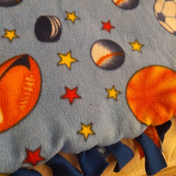 Baby boy tie fleece blanket - Picture 3 of 3
